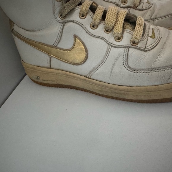 Nike High-Top Sneakers - Picture 5 of 7